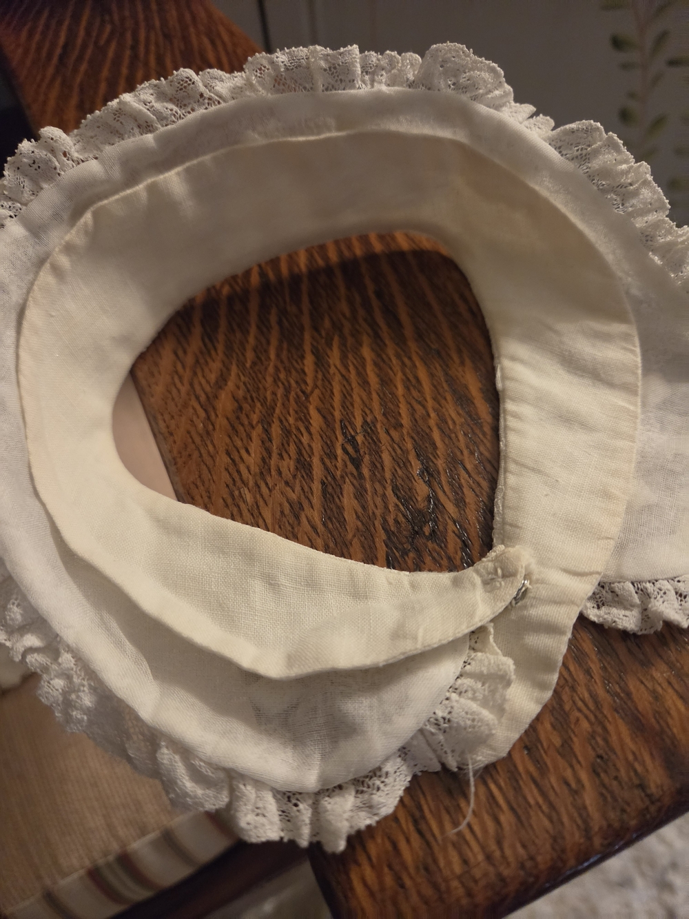 Vintage Textured Collars - Picture 5 of 9